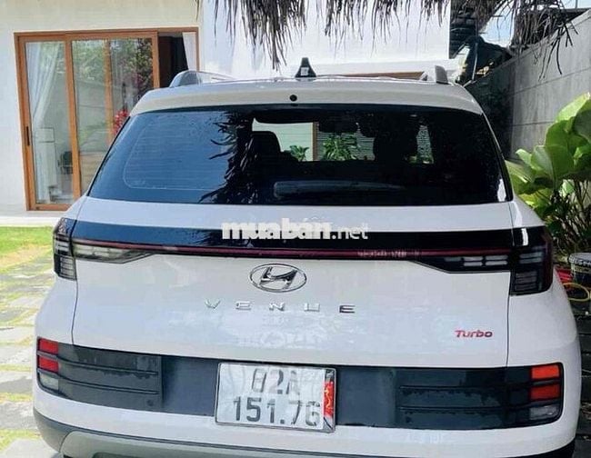 Hyundai Venue Đặc Biệt Turbo 2025 21700km Trắng