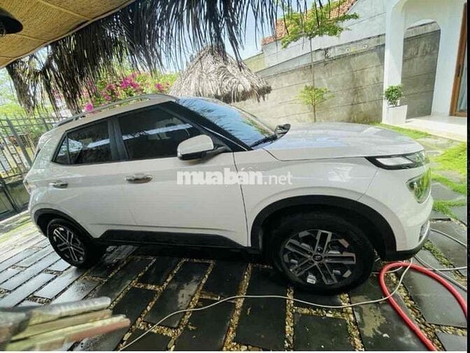 Hyundai Venue Đặc Biệt Turbo 2025 21700km Trắng