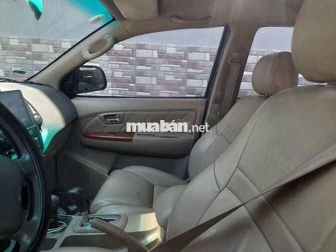 Toyota Fortuner 2009 2 cầu Xám Tự động