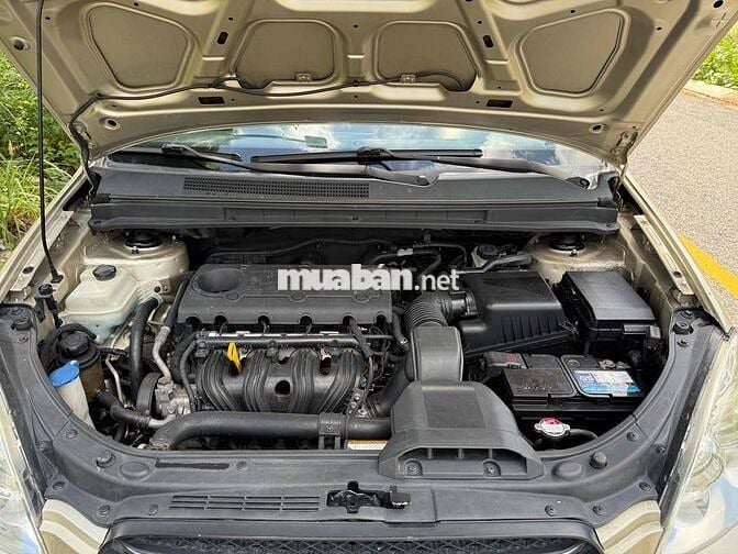 Kia Carens 2.0 full AT Vàng cát Tự động