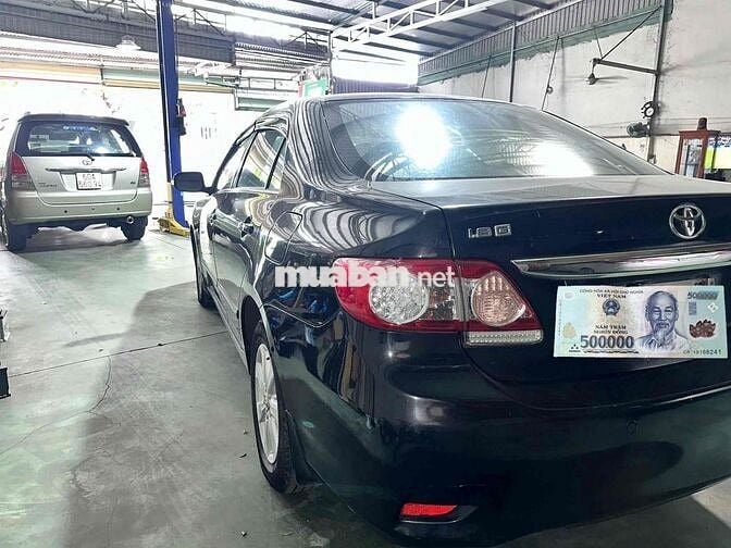 Toyota Altis 2011 Tự động Đen 5 chỗ
