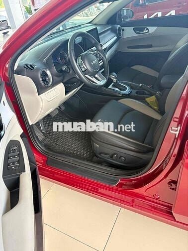 KIA K3 Luxury Đỏ 5 chỗ