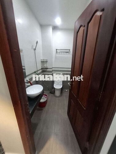 SHR RẺ NHẤT Q12 1 TRỆT 3 LẦU  HẺM XE HƠI