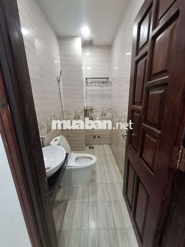 SHR RẺ NHẤT Q12 1 TRỆT 3 LẦU  HẺM XE HƠI