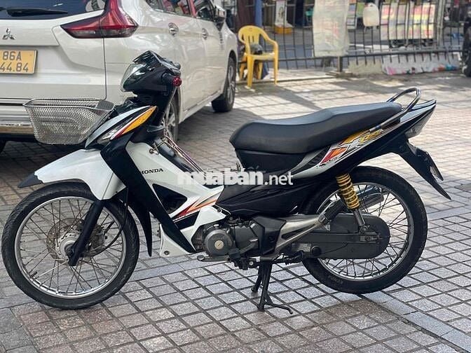 Rsx 100 2010 siêu ngon trả trc 5tr9 nhận xe