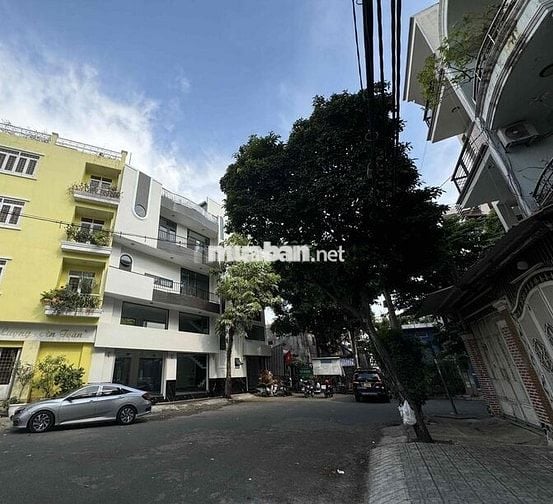 Cho thuê mặt bằng kinh doanh đậu oto thoải mái