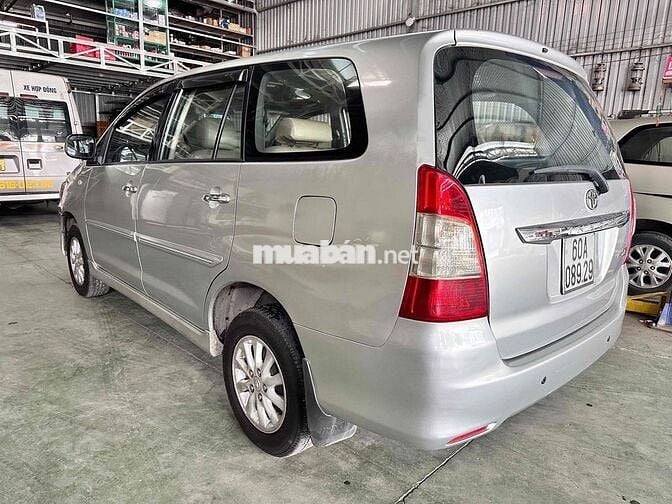 Toyota Innova 2013 Bạc Số sàn