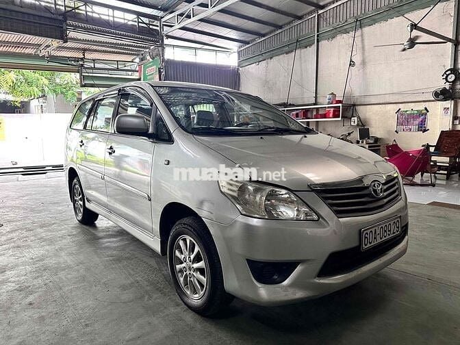 Toyota Innova 2013 Bạc Số sàn