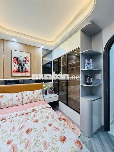 chủ ngộp banh cần bán gấp siêu phẩm 5 tầng