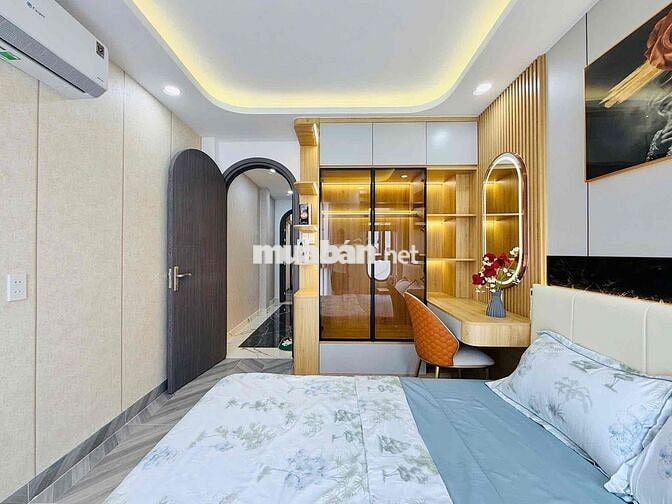 chủ ngộp banh cần bán gấp siêu phẩm 5 tầng