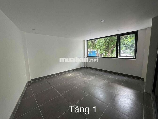 Cho thuê mặt bằng kinh doanh đậu oto thoải mái