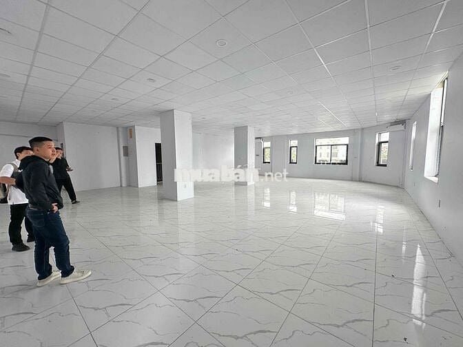 Cho thuê vp tại Himlam Vạn Phúc - DT 130m2 giá siêu tốt