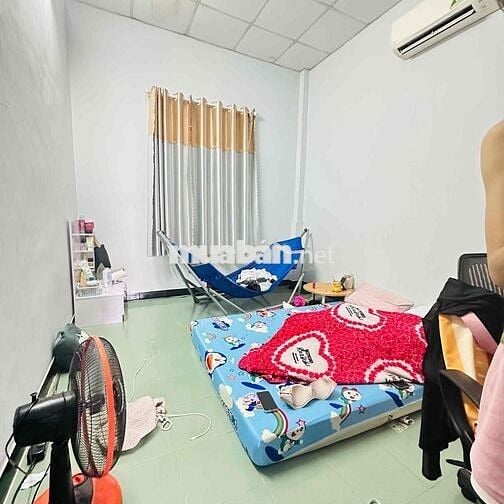 nhà cho thuê nguyên căn ngang 3,2-14m 1 trệt 1 lầu 2 p ngủ .2wc