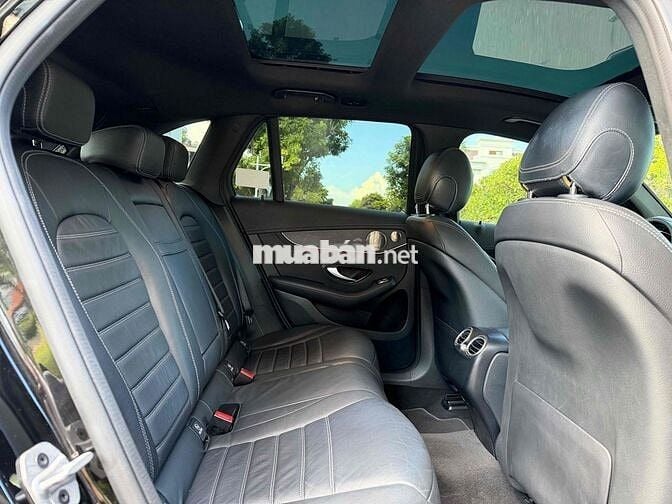Mercedes-Benz GLC 300 2022