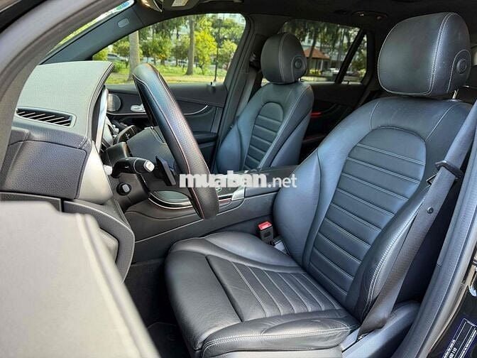 Mercedes-Benz GLC 300 2022