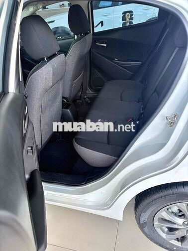 Mazda 2 AT - Tặng BHVC - giảm sâu