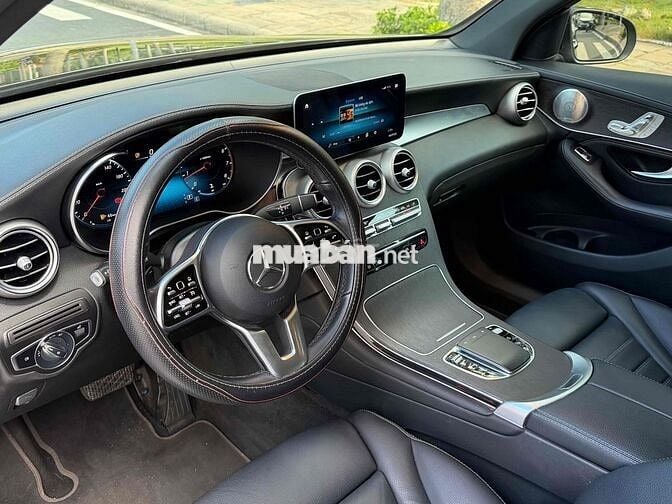 Mercedes-Benz GLC 300 2022