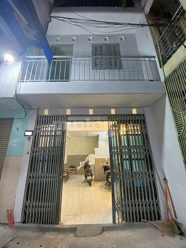 *NHÀ NGAY CHỢ TÂN BÌNH* 3 tầng, chính chủ SHR, tiện mua bán cho thuê