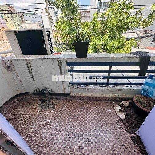 nhà cho thuê nguyên căn ngang 3,2-14m 1 trệt 1 lầu 2 p ngủ .2wc