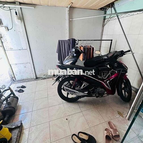 nhà cho thuê nguyên căn ngang 3,2-14m 1 trệt 1 lầu 2 p ngủ .2wc
