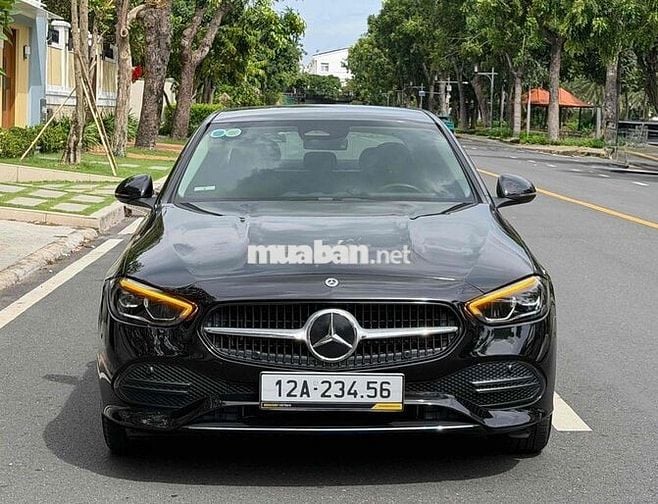 Mercedes-Benz C200 Avan 2024