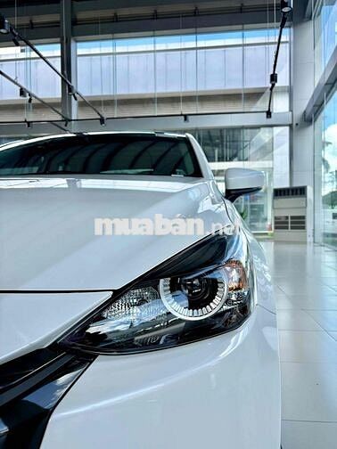 Mazda 2 AT - Tặng BHVC - giảm sâu