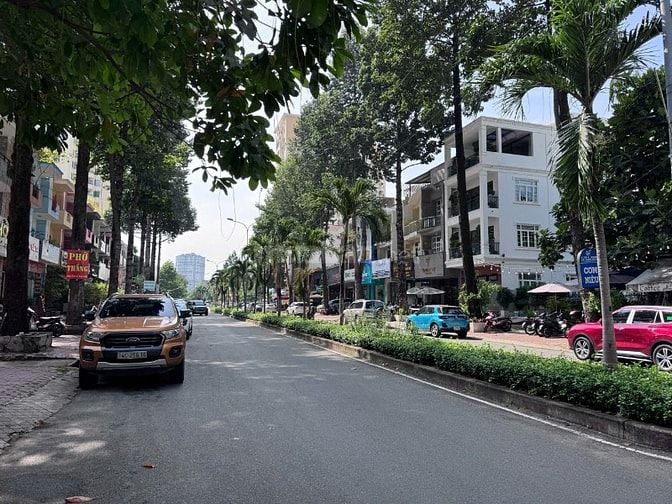 Sản phẩm duy nhất còn bán mặt tiền Nguyễn Quý Đức 5x20m HĐT sẵn 42tr.