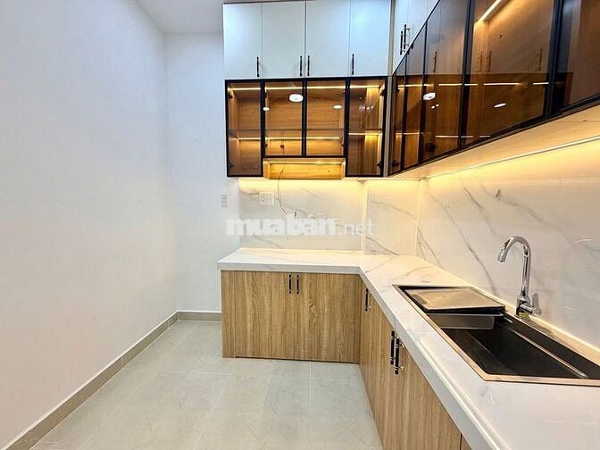 Ngay Landmark 81 - 1 trệt 1 lầu 3 PN 43m² không quy hoạch lộ giới 