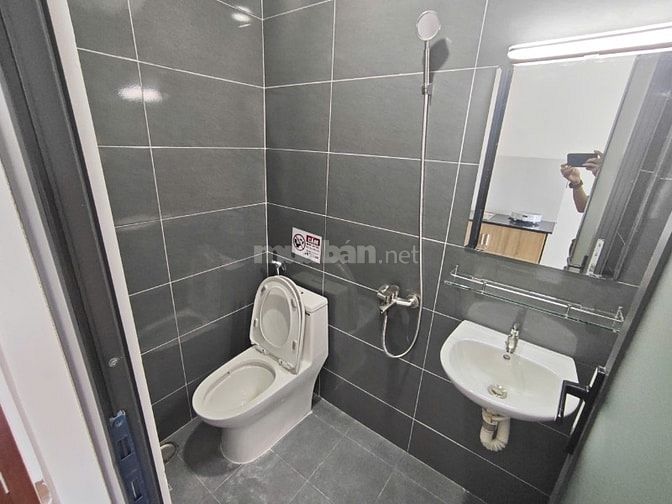 CHO THUÊ PHÒNG TRỌ BAN CÔNG GIÁ RẺ BÌNH TÂN