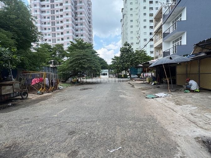 BÁN NHÀ 3 TẦNG MẶT TIỀN KINH DOANH NGAY CHỢ BÀ HOM GIÁ CHỈ NHỈNH 8 TỶ