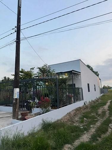 Nhà Vườn gần THPT Bình Chánh thuộc Tp.HCM - Giá 850tr SHR bao check