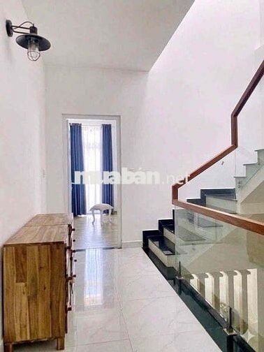 NHÀ 1T2L FULL NỘI THẤT 3PN 2WC SÂN ĐẬU OTO HBP TĐ