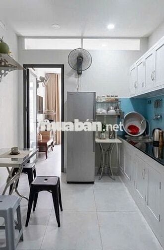 Nhà hẻm Ô tô Cách Mạng Tháng Tám, QUẬN TÂN BÌNH, 3.2 x 12m, giá 7.9 tỷ
