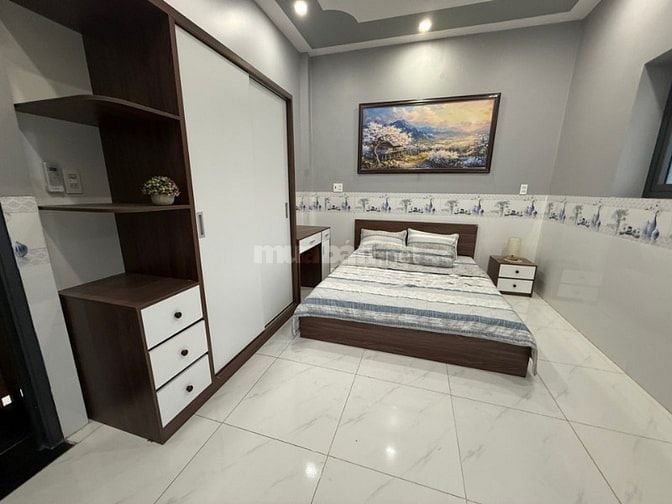 BÁN NHÀ 1 TRỆT 2 LẦU SIÊU ĐẸP TẠI LONG TRƯỜNG 