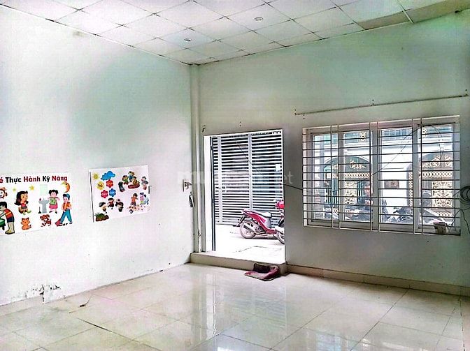 Công ty Đấu giá hợp danh Lam Sơn Sài Gòn thông báo đấu giá tài sản