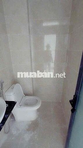 Nhà 4 x 13 1 lầu 1PN ,2WC ,hẻm 8m thông ,kênh nước Đen,bình Tân