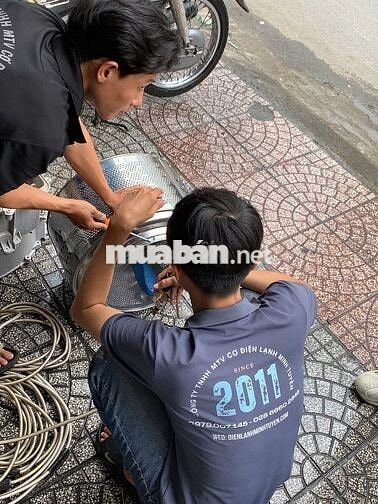 TUYỂN THỢ-PHỤ-HỌC NGHỀ-THỰC TẬP ĐIỆN LẠNH TP.HCM