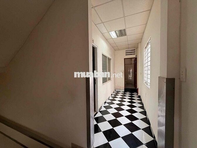 Cho Thuê Nhà 5.1 x 22m 112m2_ DTSD 400m2_ Kinh Doanh Tự Do_ Hẻm Xe Tải