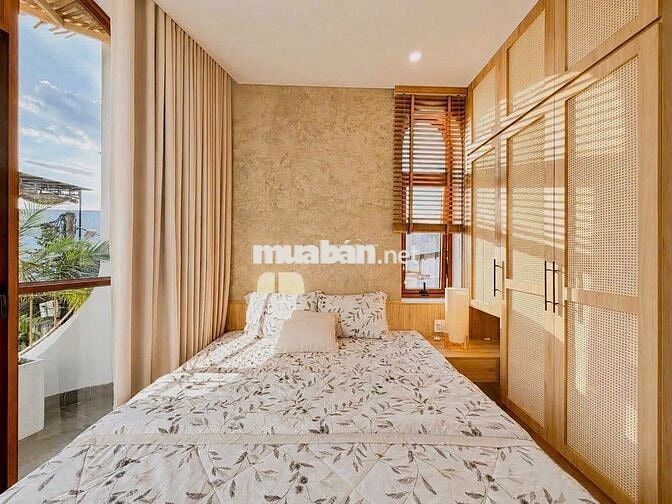 Cho thuê nhà 3 phòng ngủ thiết kế hiện đại đẹp, nội thất cao cấp 