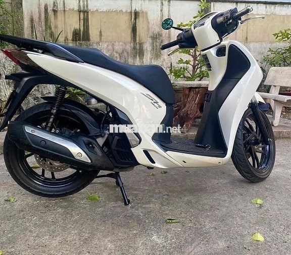 Honda SH Trắng Việt Nam