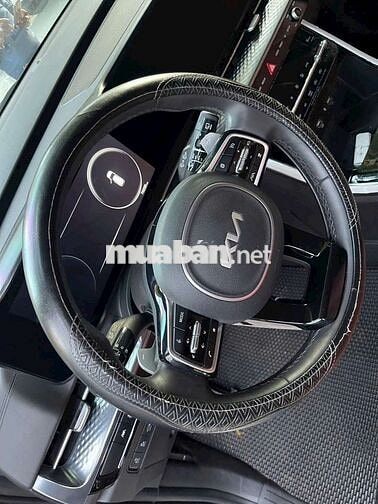 Kia Carnival Signature 2023 7 chỗ Đỏ 70000 km