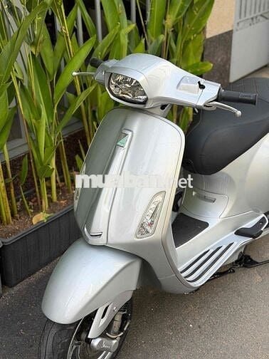 Piaggio Vespa Sprint 125 Iget ABS Bạc
