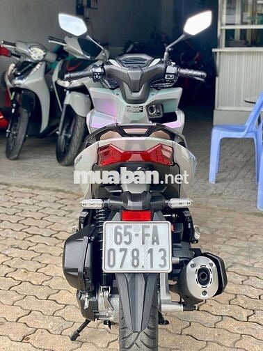 Honda VARIO 160 CBS 2023 màu CAMAI