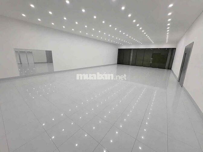 Cho Thuê Nhà Mặt Tiền Kinh Doanh 5000m2 ngã 6 trung tâm Thủ Dầu Một