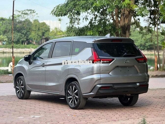 Mitsubishi Xpander Premium 2025 Bạc 5000 km