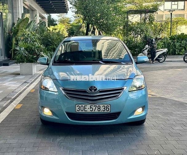 Toyota Vios 1.5G Tự động Xanh