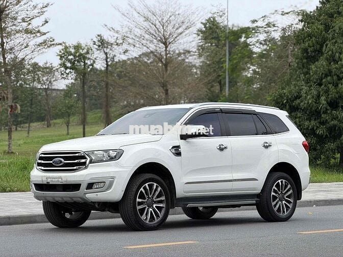 Ford Everest 4X4 2019 Trắng 120.000 km