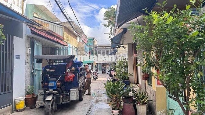 Chủ ngộp cần bán gấp nhà Chiến Lược- Tỉnh lộ 10