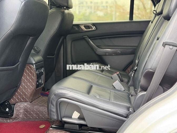 Ford Everest 4X4 2019 Trắng 120.000 km