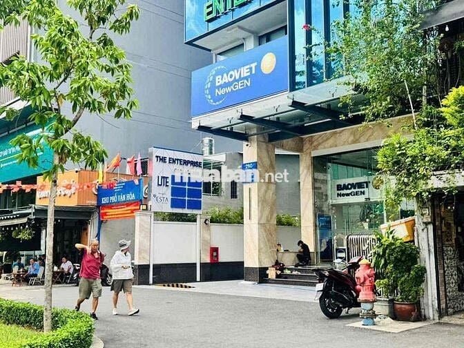 ĐẤT THỔ CƯ HIỆN HỮU 240M2 - NGANG 7.5M - TRỤC BẾN VÂN ĐỒN QUẬN 4